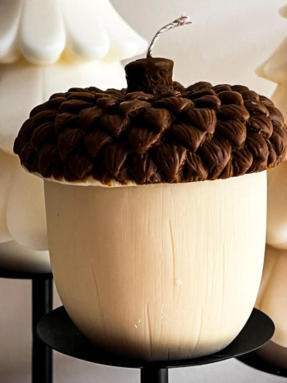 Christmas Pine Cone Candle 4x4in