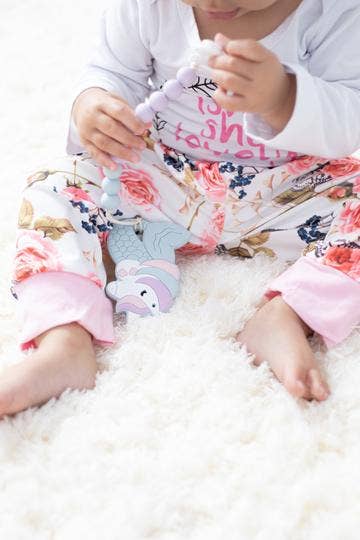 Gummy Chic Silicone Pacifier Holder Clip