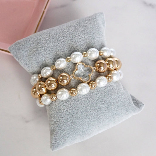 Chunky Beads & Clover Charm Statement Bracelet Set – Bold & Elegant