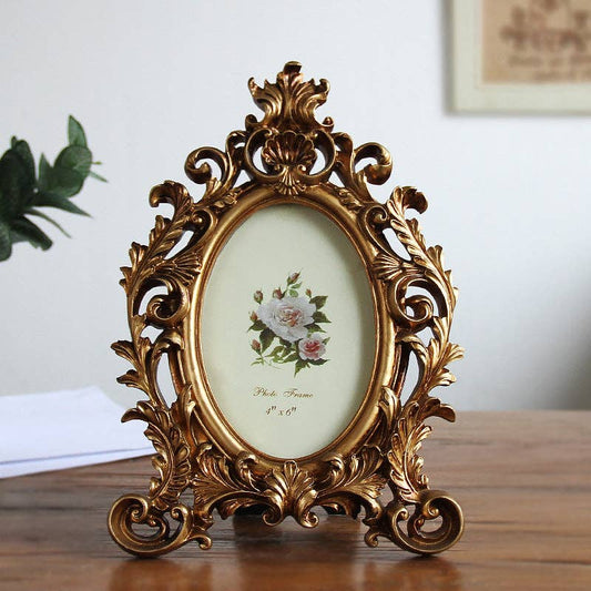 Vagabond Vintage - Baroque Crown Oval Photo Frame
