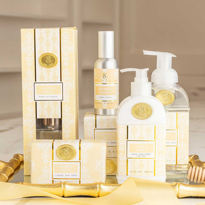 8 Oak Lane - Oatmilk Honey Boxed 5.6oz Candle